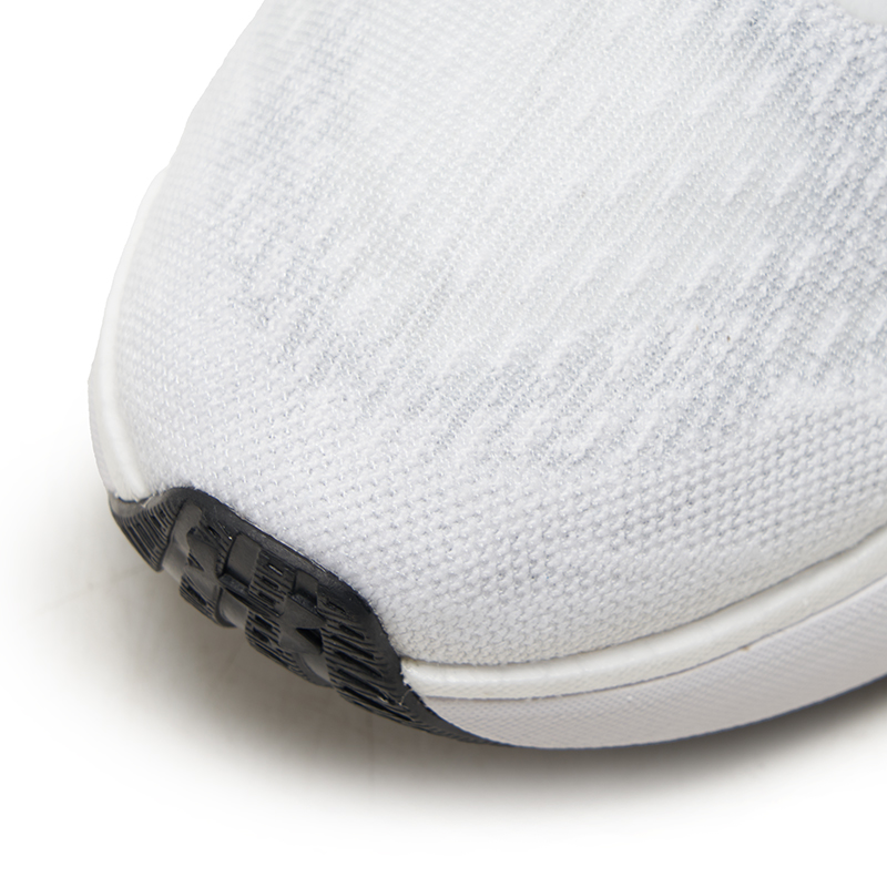 Scarpe da Corsa Leggere e Ammo - Men Shoes Under Armour recensione e prezzo